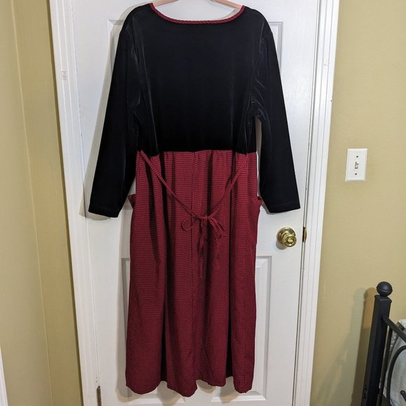 Pellini 1990s Vintage Black Velvet & Red Checkered Maxi Apron Dress - size 18/20 - Picture 2 of 13